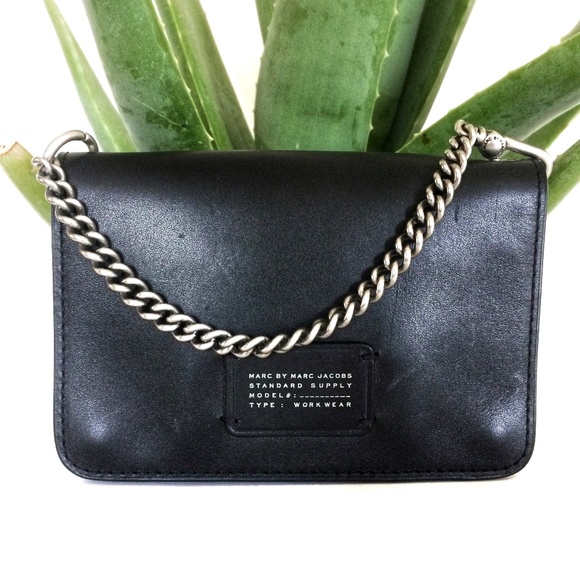 Marc By Marc Jacobs Handbags - CCO SALE! Marc Jacobs Chris Chain Smartphone Case